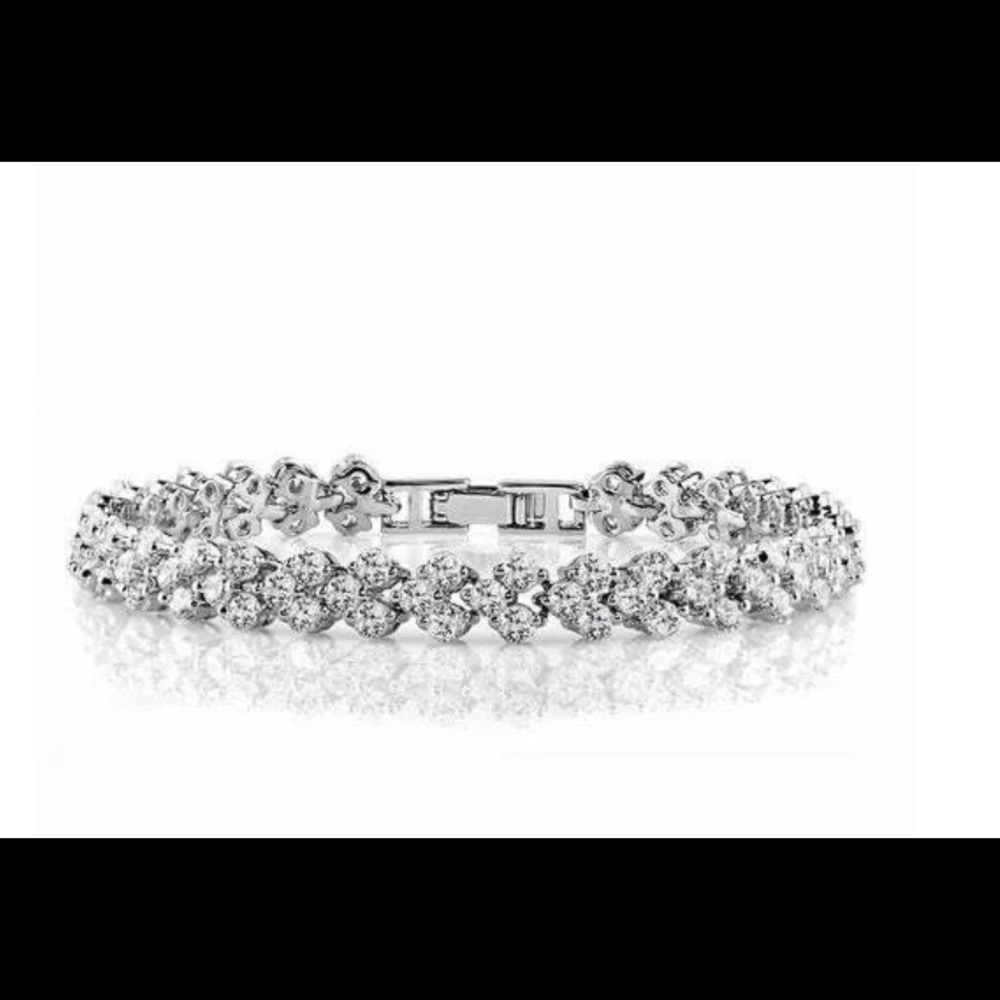 Tennis bracelet